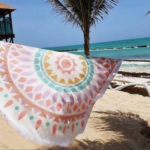 The boho beach roundie.